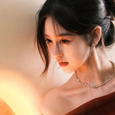 向下扭曲